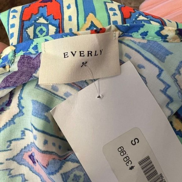 Everly Geometric Sleeveless Blouse Top Mint Green Women's Size S NWT - Picture 5 of 8